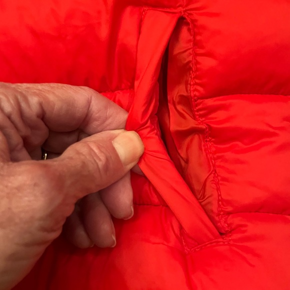 NWT Mayoral Boys Red Puffer Vest size 4 - Picture 4 of 7